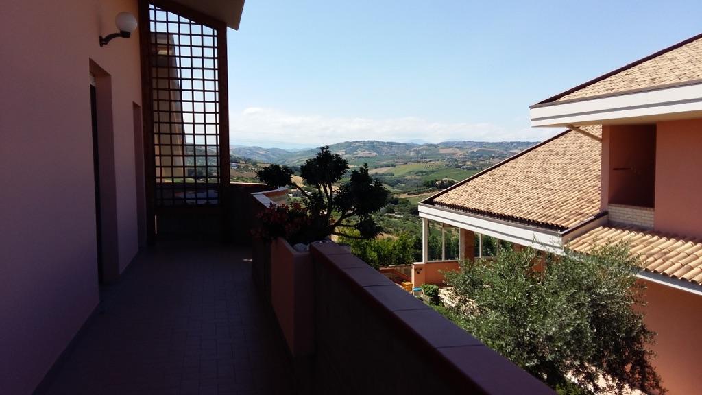 B&B Mirella Citta Sant'Angelo Exterior photo